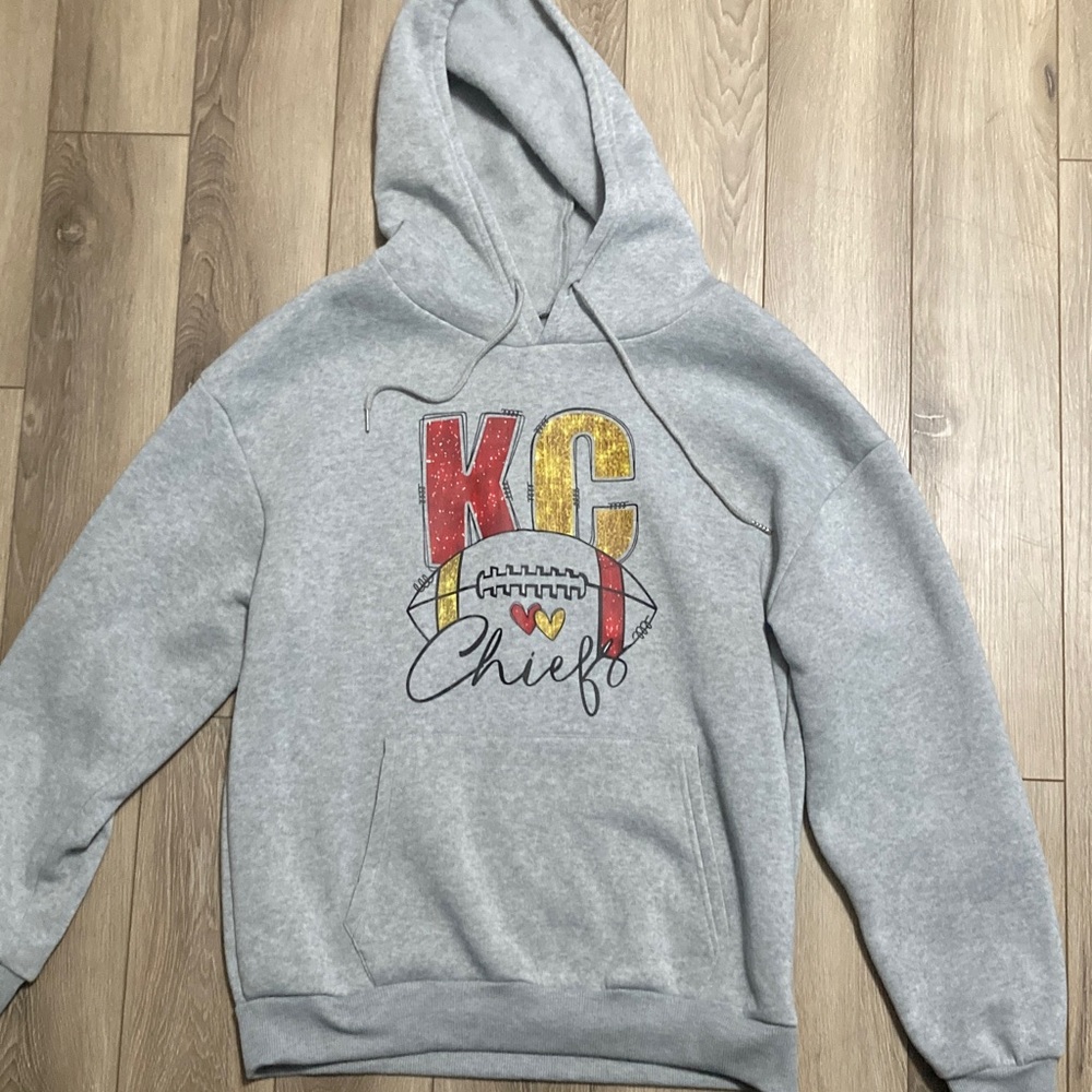 Gray KC Chiefs Hoodie Women’s Medium (runs big)